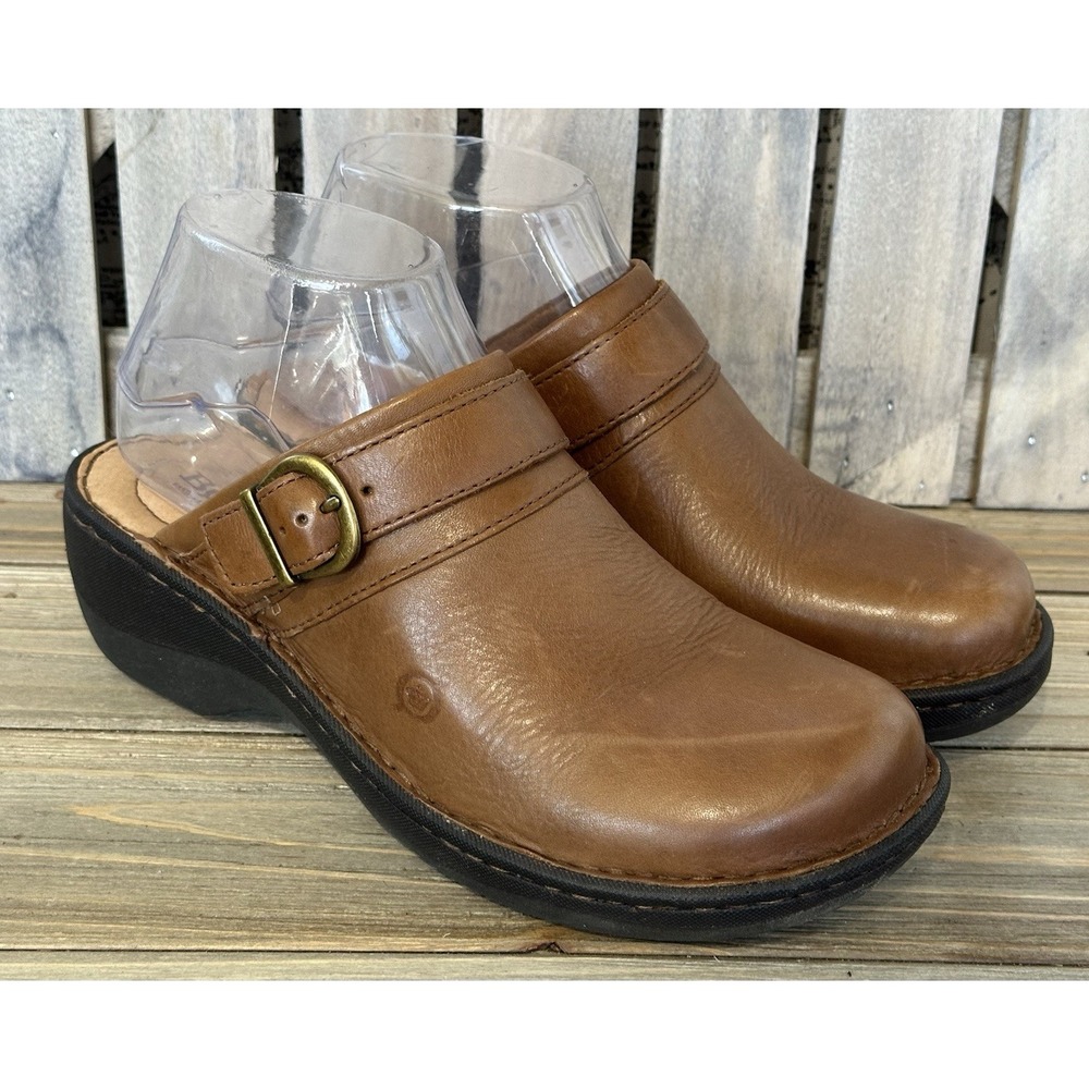 Born Leather Slip-on Clogs Shoes Buckle Sz 8 Occupational Office Comfort